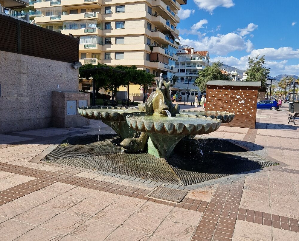Fuente De Los Peces-福恩吉罗拉必去景点