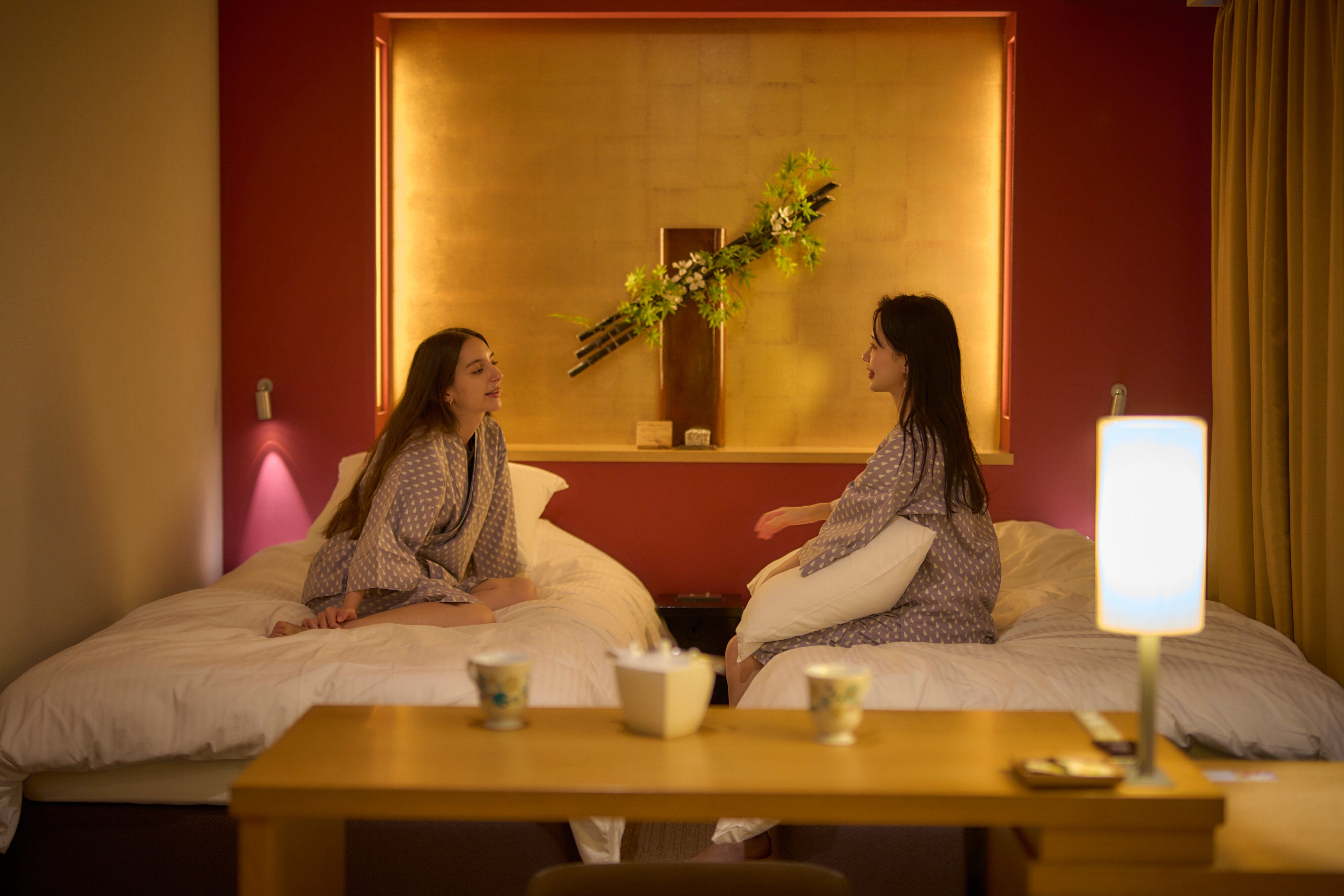 金泽三位神大酒店-客卧