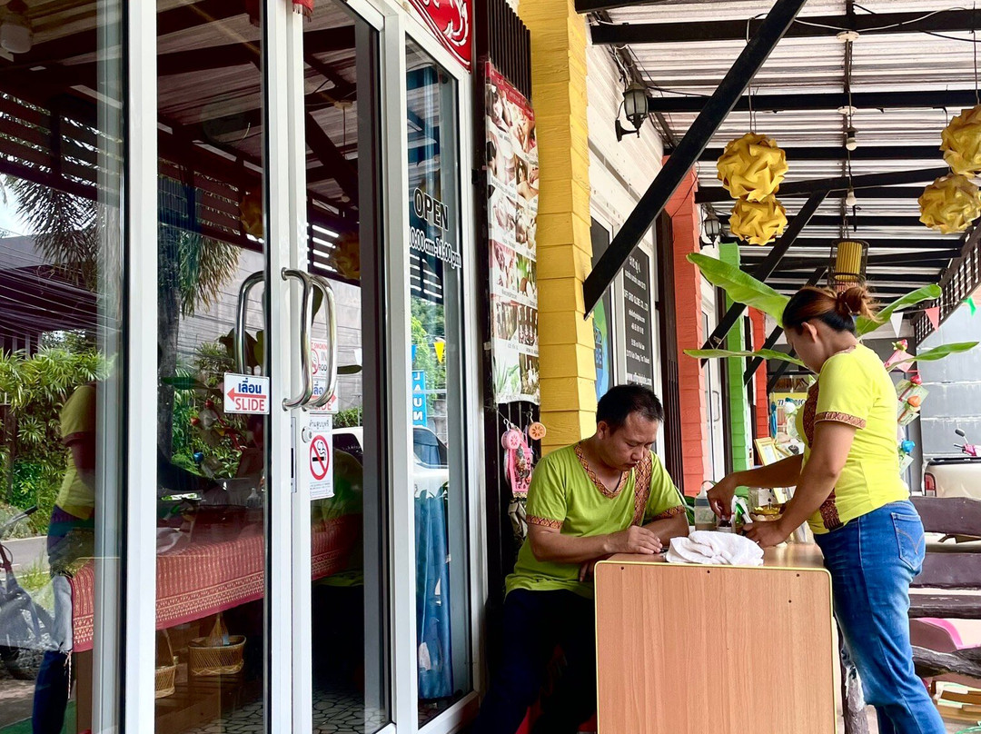 Kaew & Deaw Massage-Ban Kai Bae必去景点