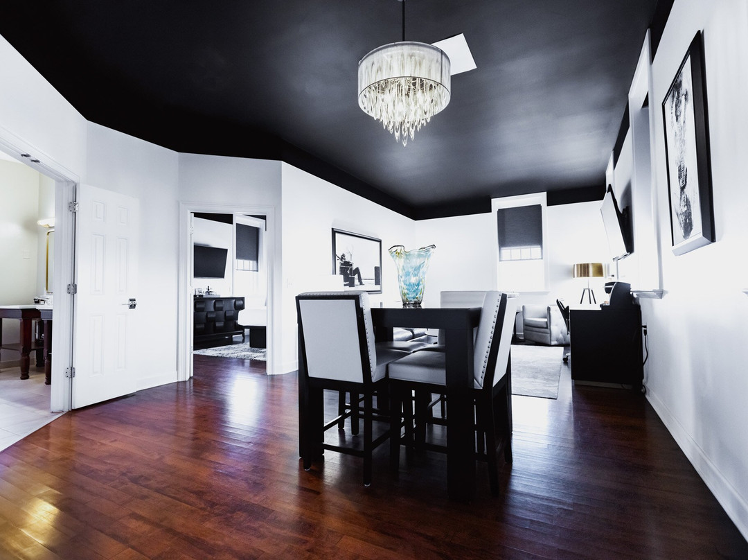 The Delafield Hotel主图