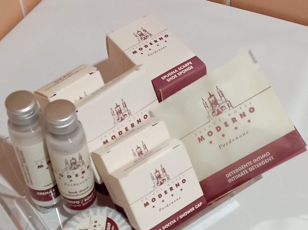 梦德诺皇宫酒店主图