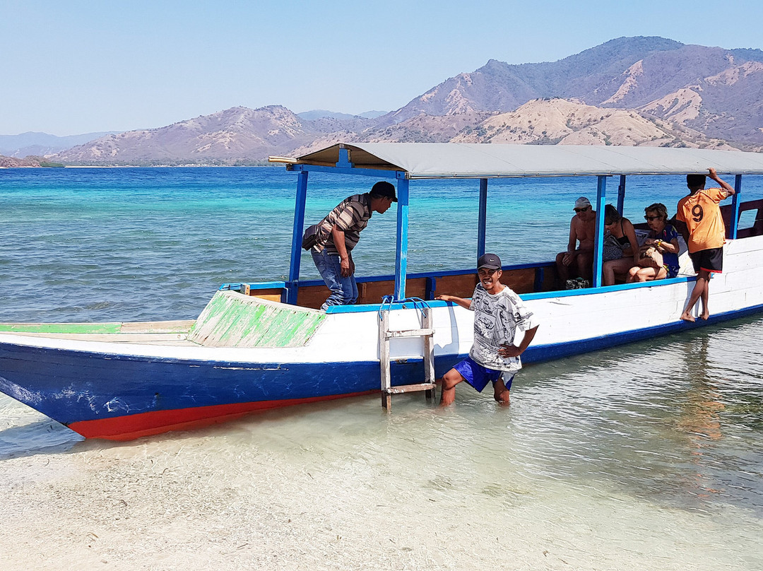 Riung 17 Island Marine Park景点图片