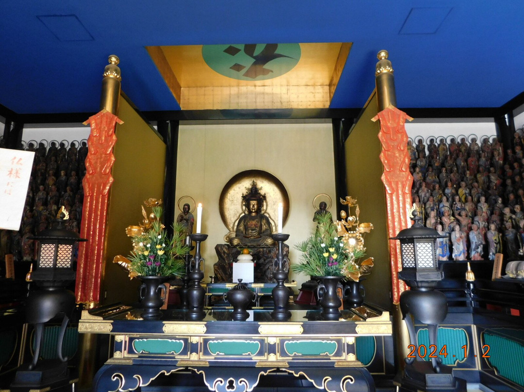 Nakayama-dera Temple Gohyakurakando-宝冢市必去景点