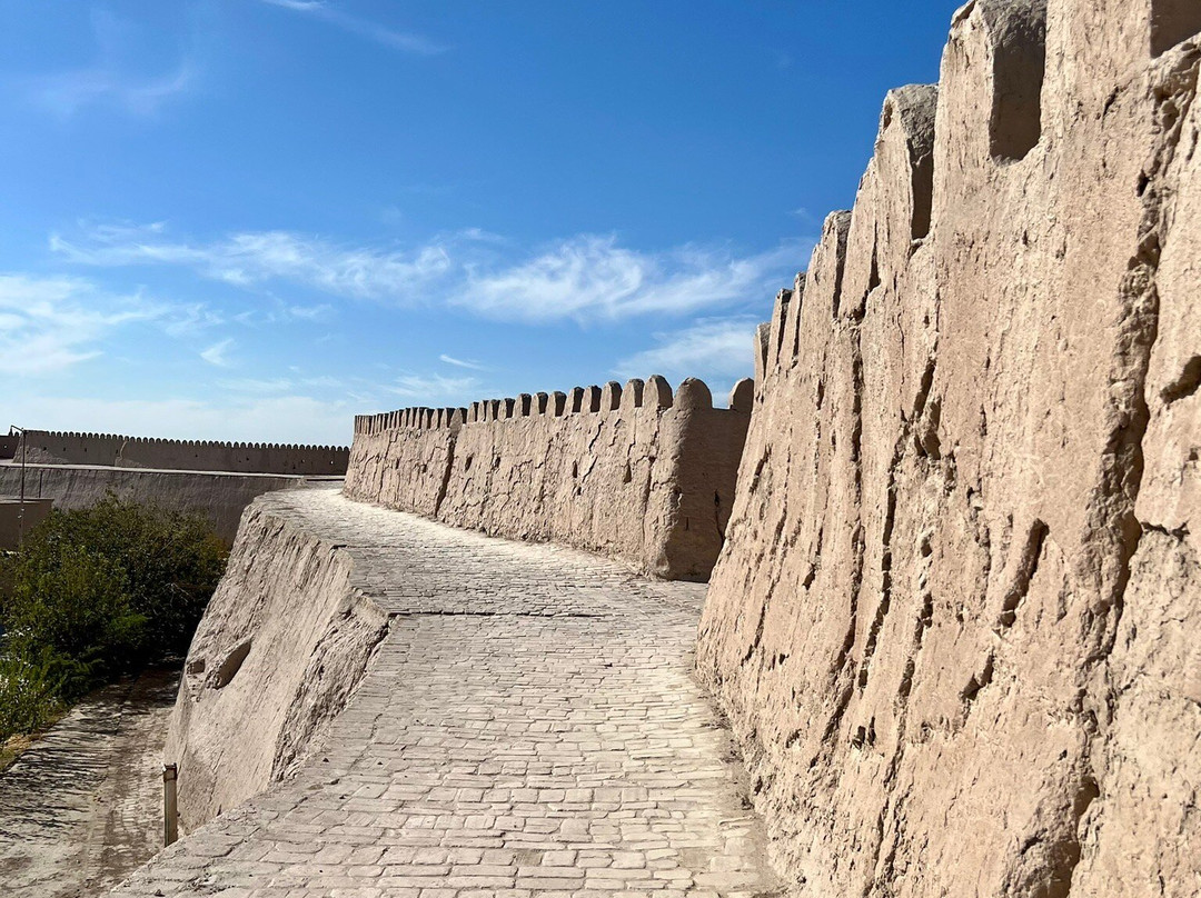 Outer City Wall-希瓦必去景点