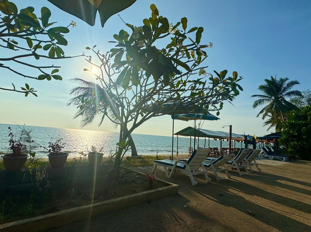 安纳达海滩度假酒店主图