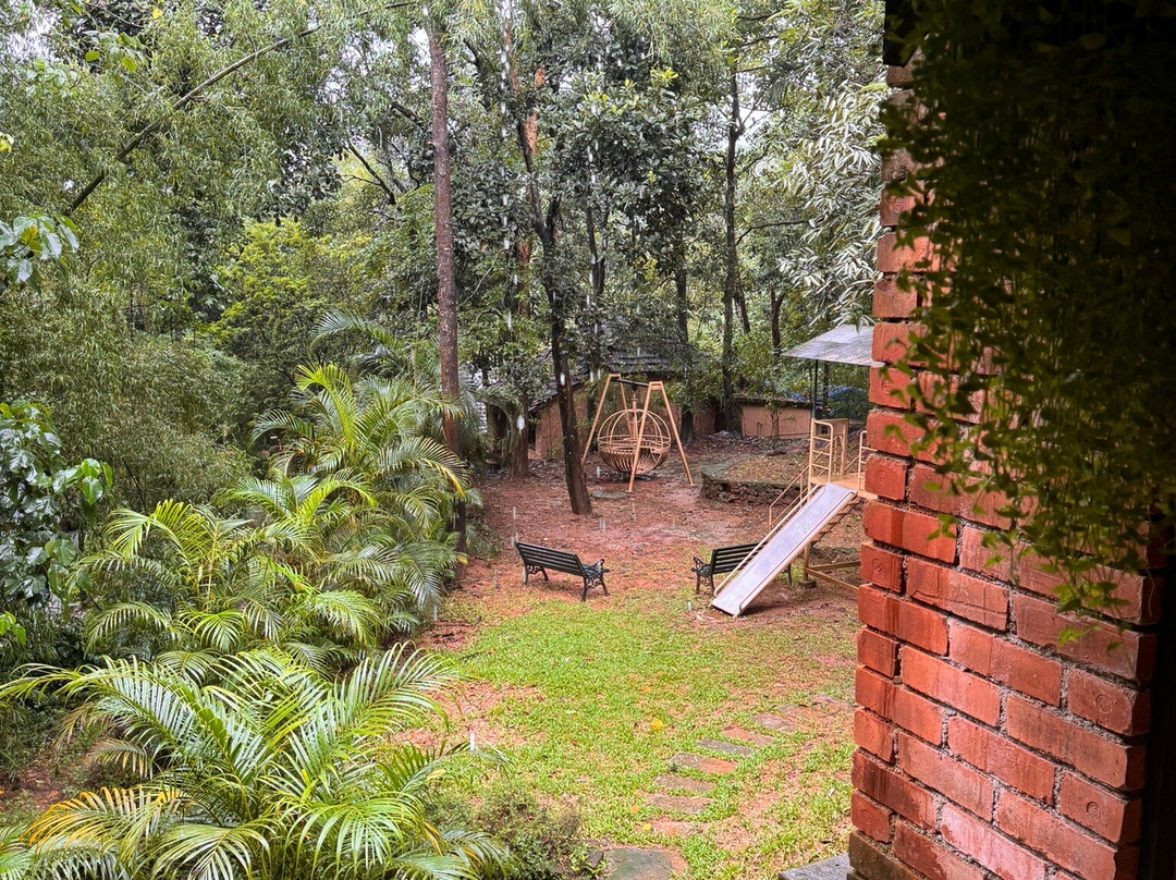 Silent Creek Resort and Spa主图