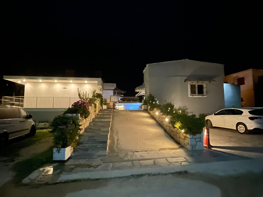 Papatsas Center Houses主图