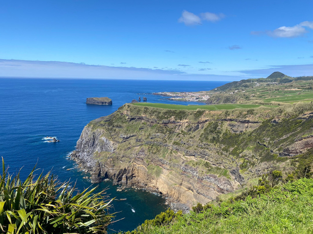 Miradouro da Ponta do Escalvado-Varzea必去景点
