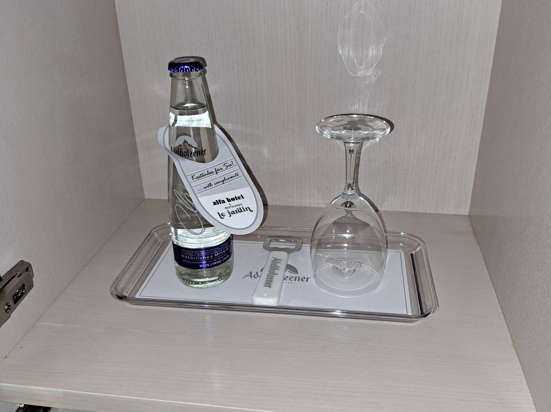 Alfa Hotel主图