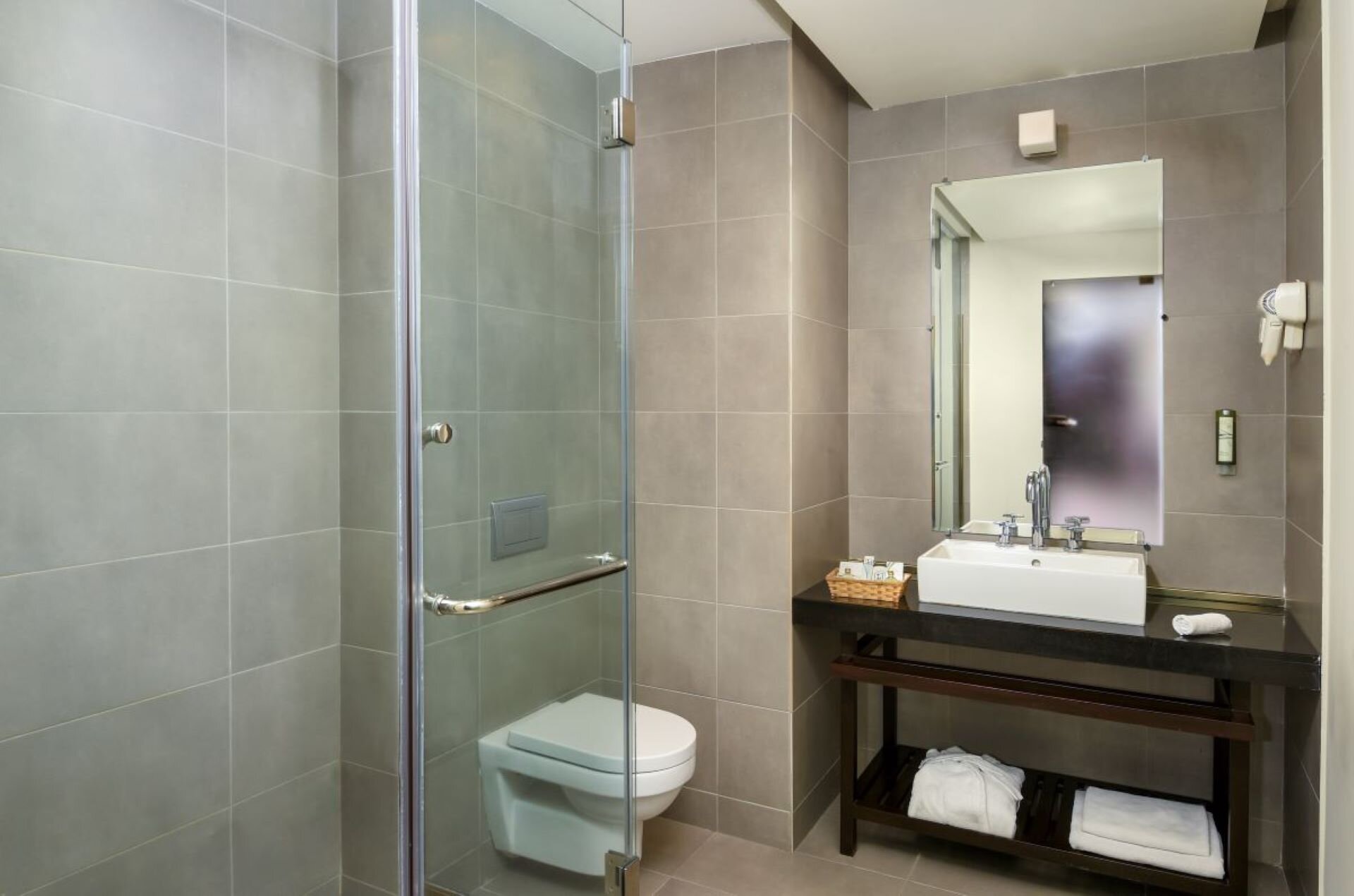 Tufenkian Historic Yerevan Hotel-浴室
