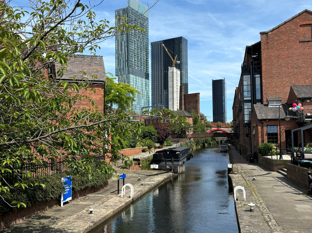 Manchester Taxi Tours景点图片