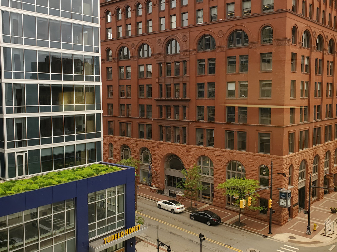 Homewood Suites By Hilton Grand Rapids Downtown主图