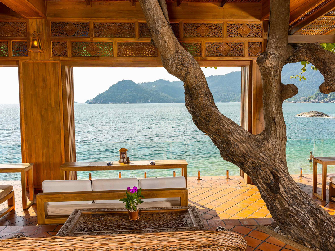 By The Sea Restaurant and Bar