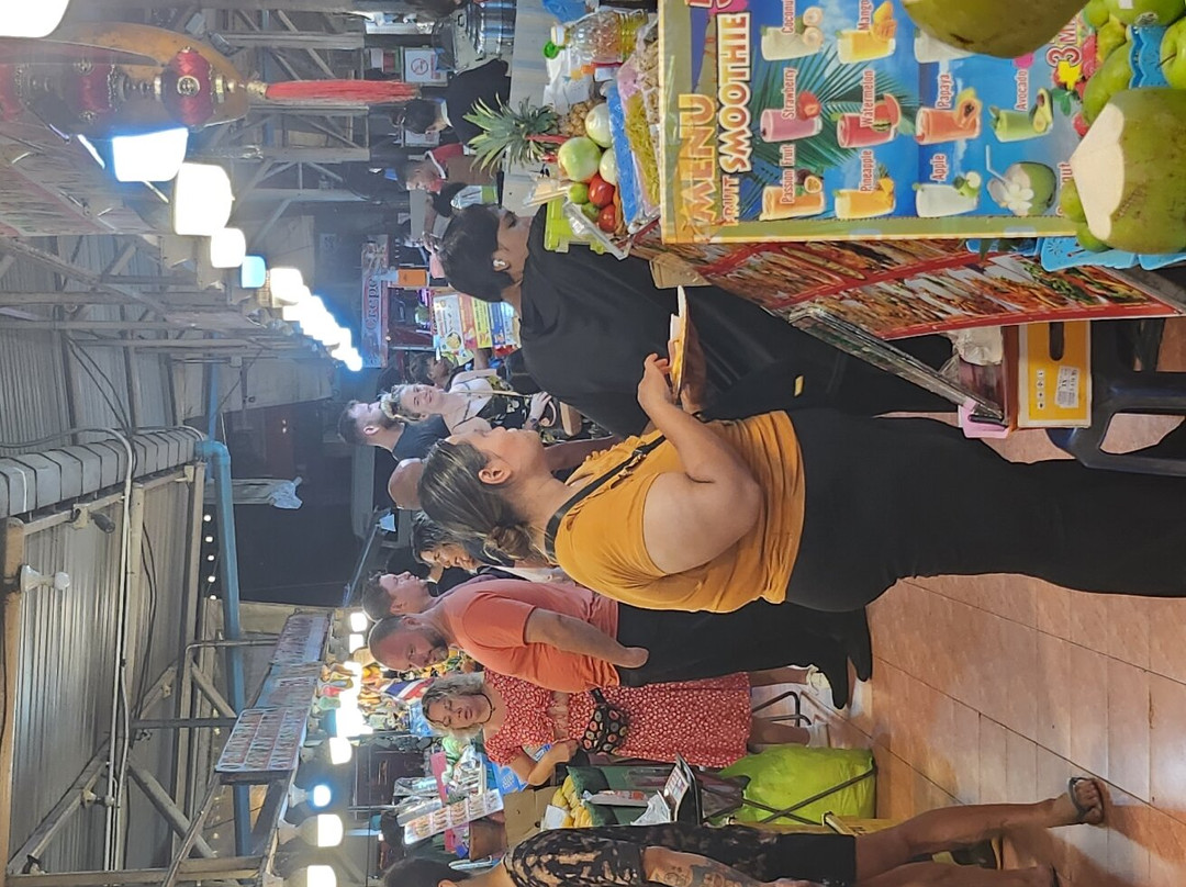 Dragon Night Market-芭东海滩必去景点
