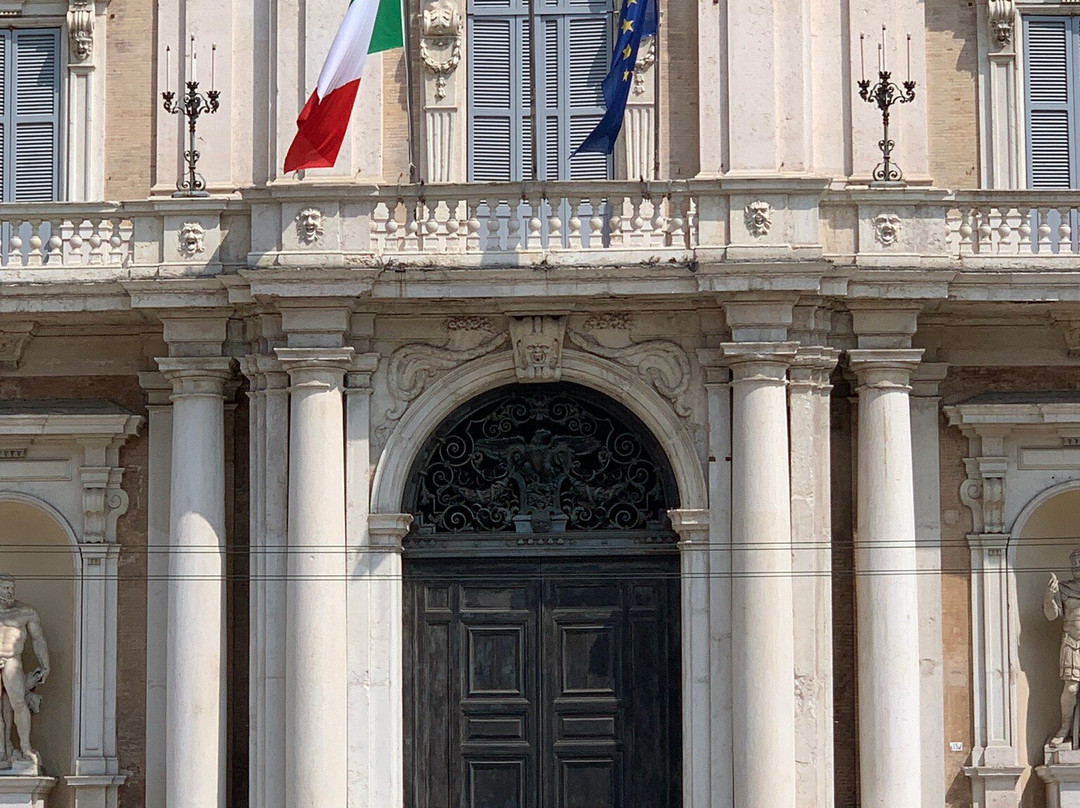 Piazza Roma景点图片