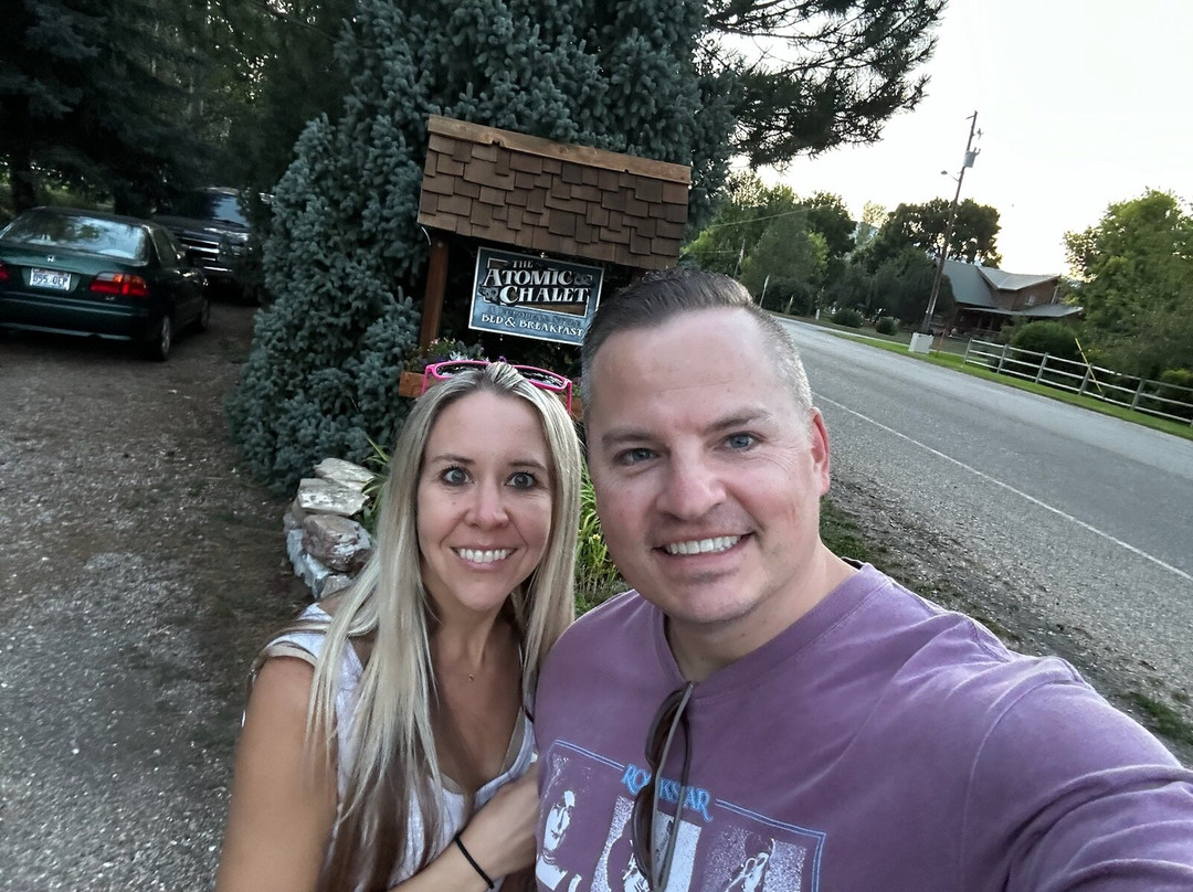 Atomic Chalet Bed & Breakast主图