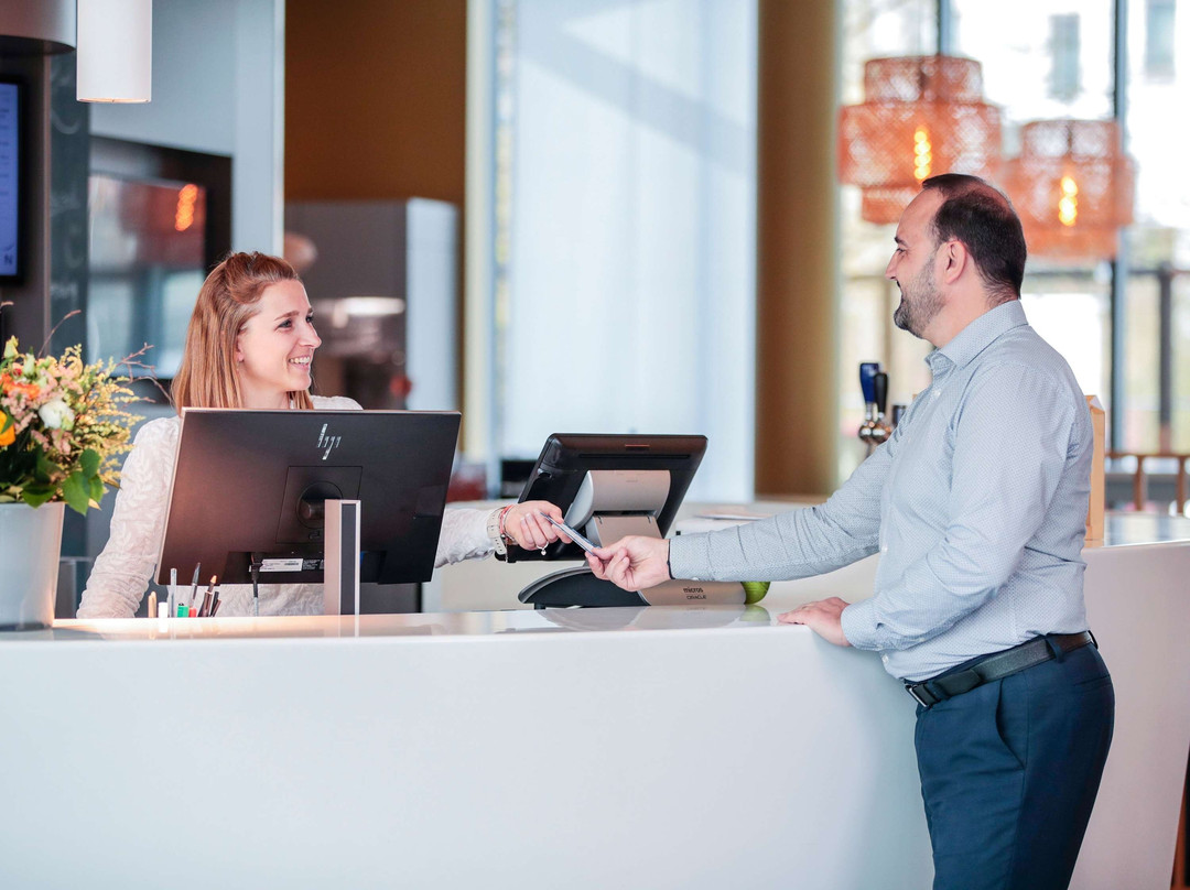 诺富特套房酒店主图