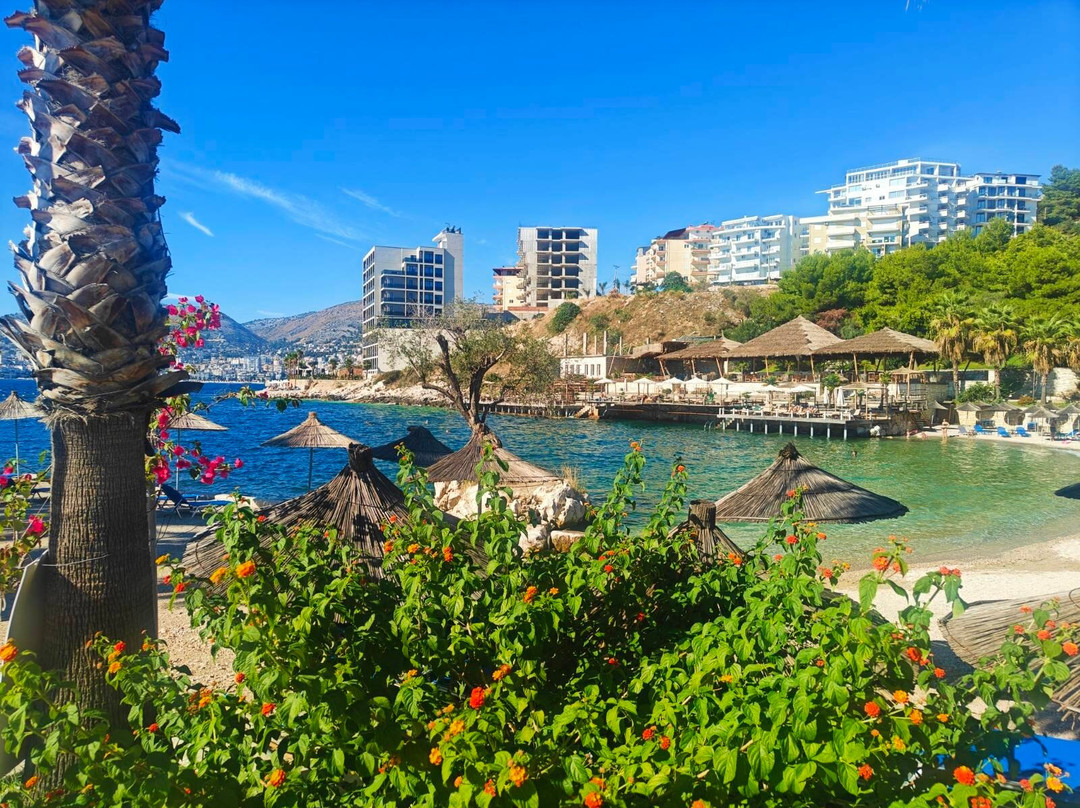 Santa Quaranta Seaside Beach-沙兰德必去景点