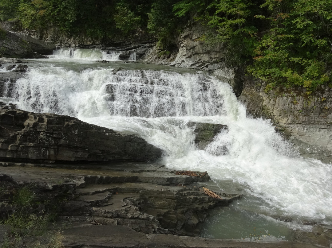 Sandan Falls-芦别市必去景点