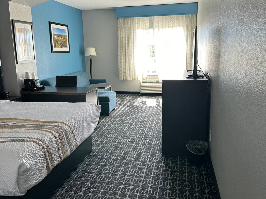 La Quinta Inn & Suites by Wyndham Sulphur Springs主图