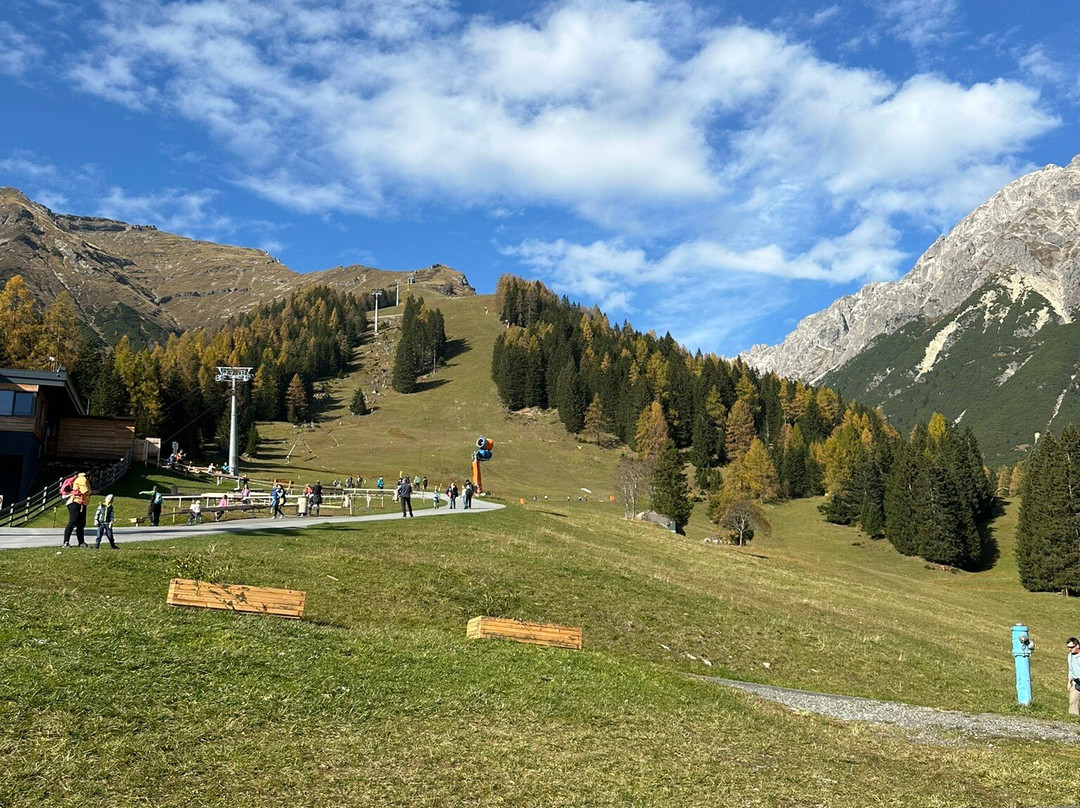 UALM Untermarkter Alm主图