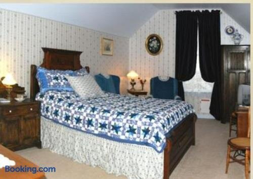 B Street House Inn