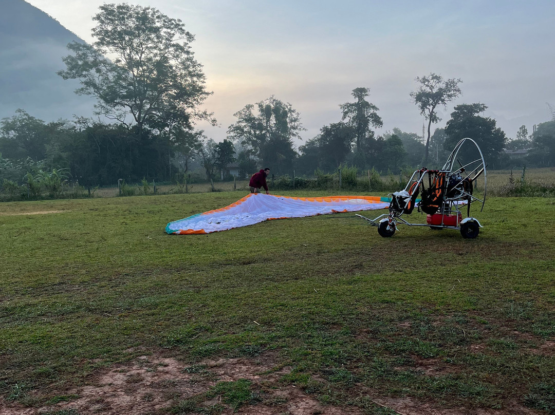 VangVieng Paramotor Center & Pilot's Cafe-旺阳必去景点