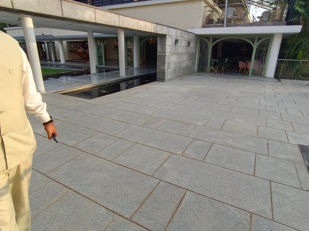 Nambiar Club Bellezea主图