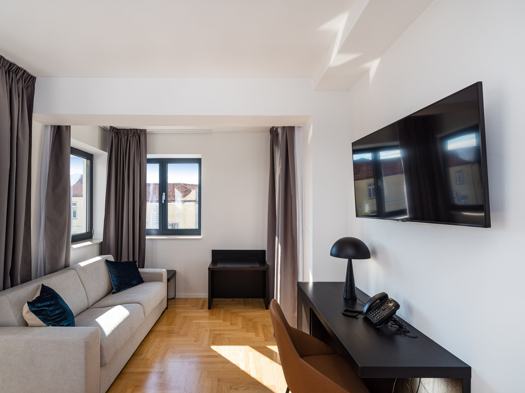 Miramare Hotel主图