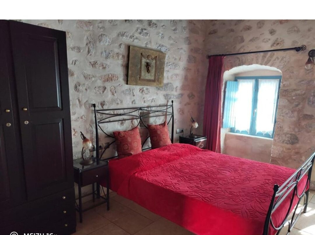 Petrounis Hotel主图