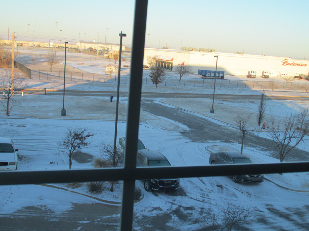 Microtel Inn & Suites by Wyndham Perry主图