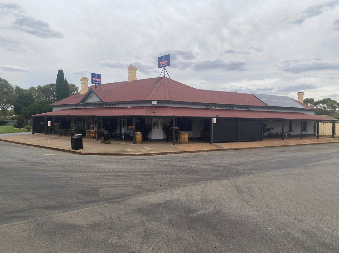 London Hotel Motel Ardlethan主图