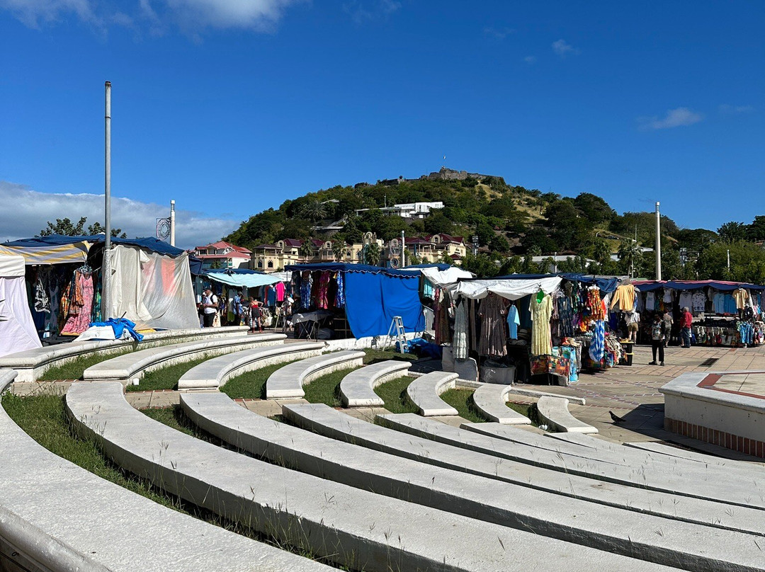 Marigot Market景点图片