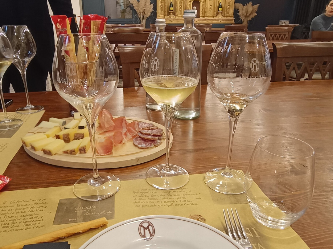 Cantina Majolini-Ome必去景点