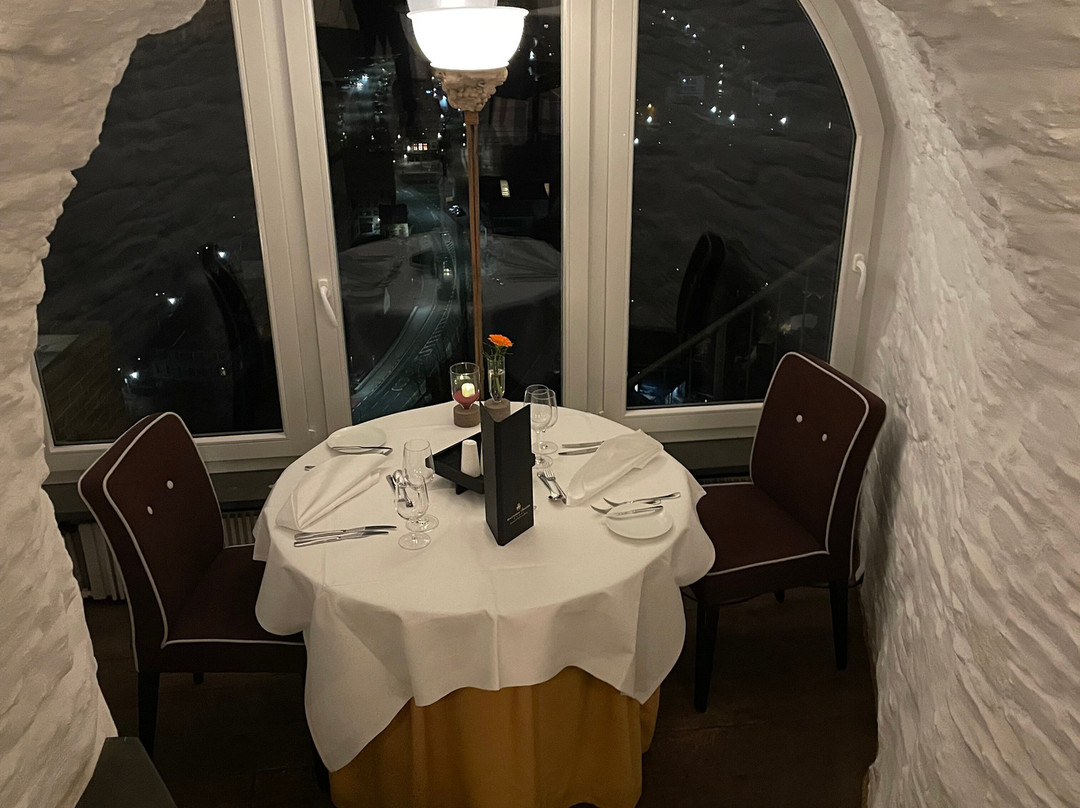 莱茵岩古堡酒店主图