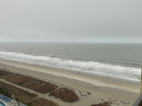 浪翠园海滨度假酒店主图