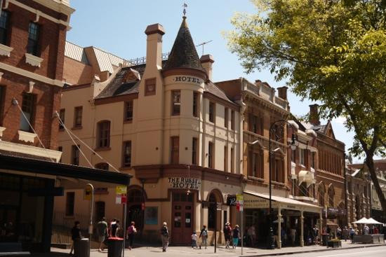 拉塞尔精品酒店主图