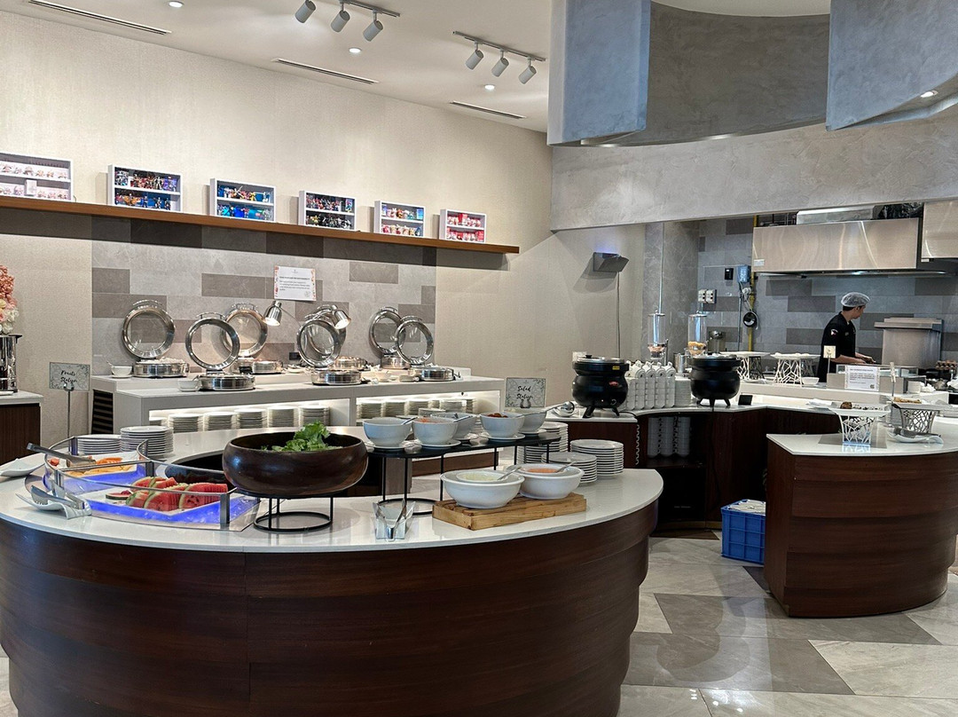 The Excelsior Hotel主图