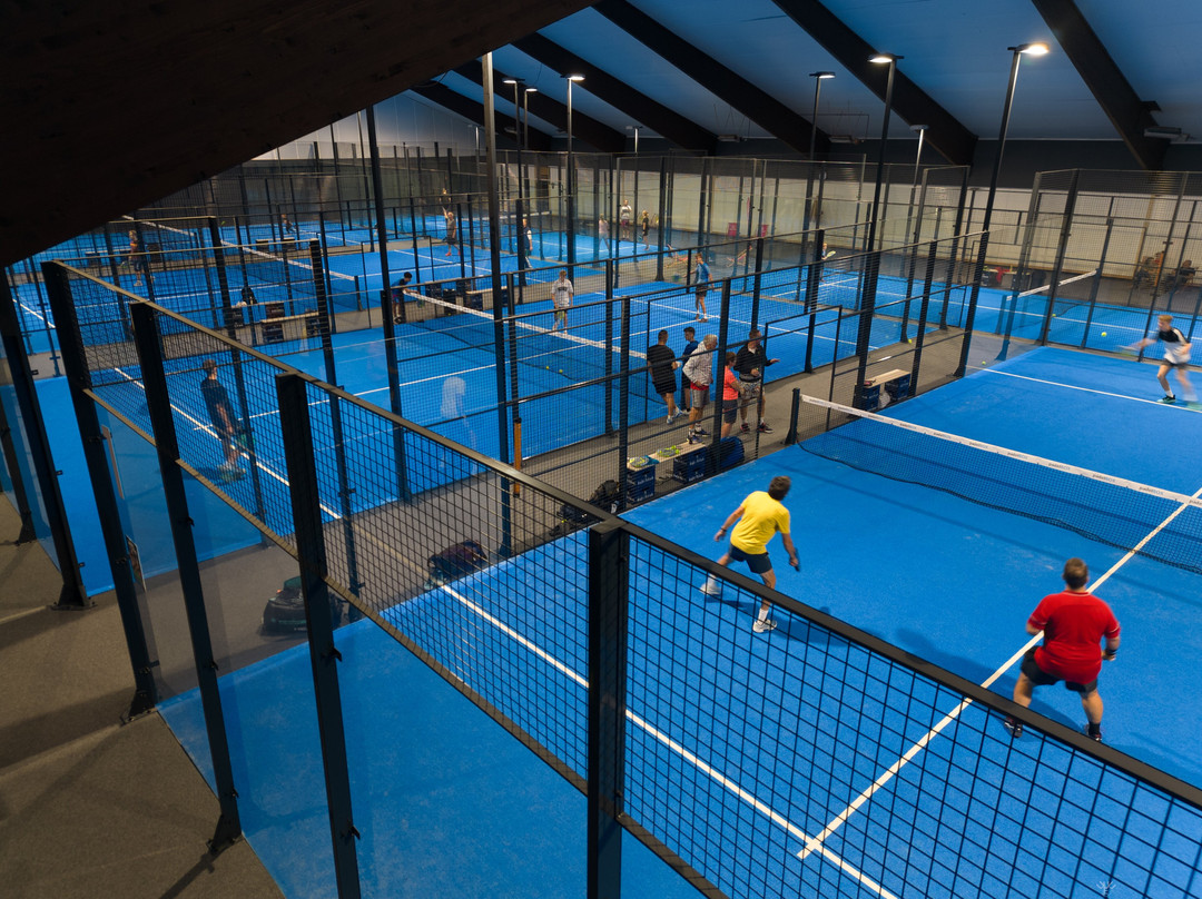 Padelbox Bergisch Gladbach-贝尔吉施格拉德巴赫必去景点