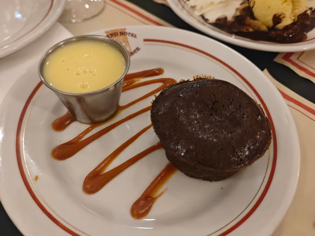 希望大酒店主图