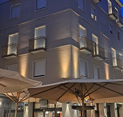 欧罗巴酒店主图