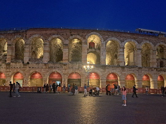 欧罗巴酒店主图