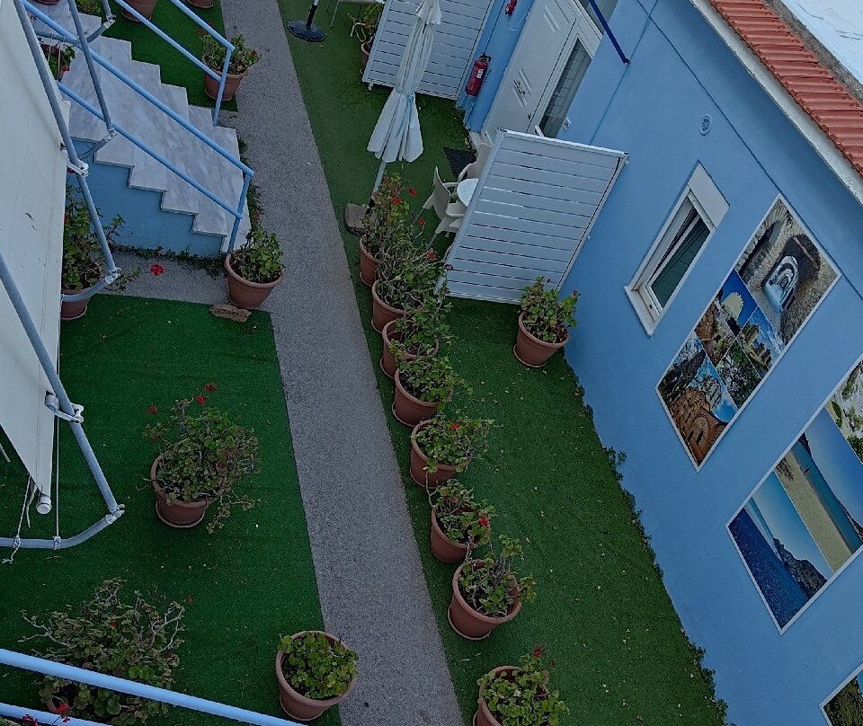 Seafront Studios & Apartments主图