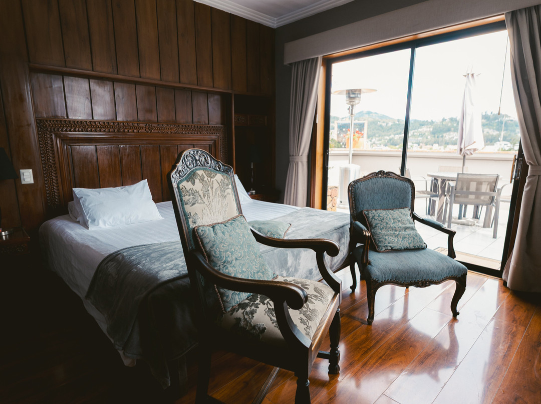 维多利亚酒店主图