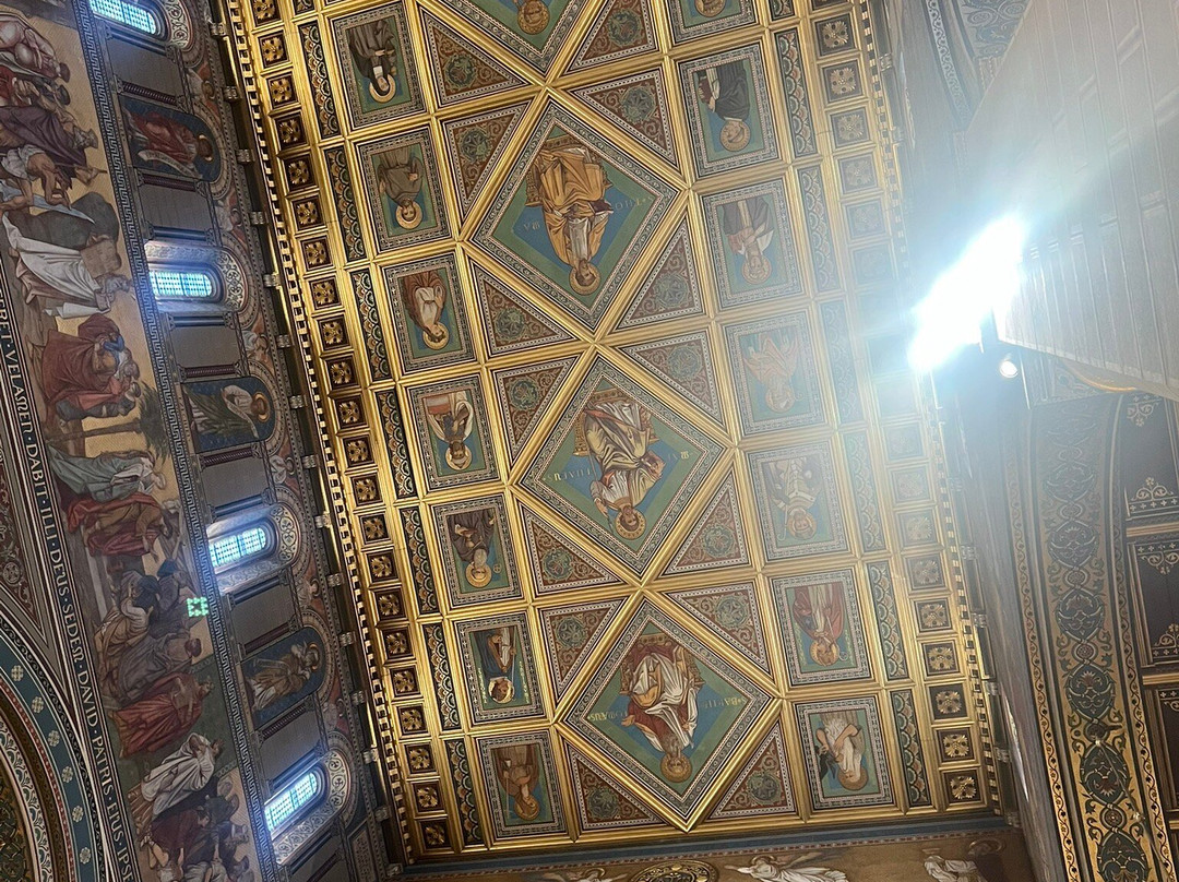 Pecs Cathedral-佩奇必去景点