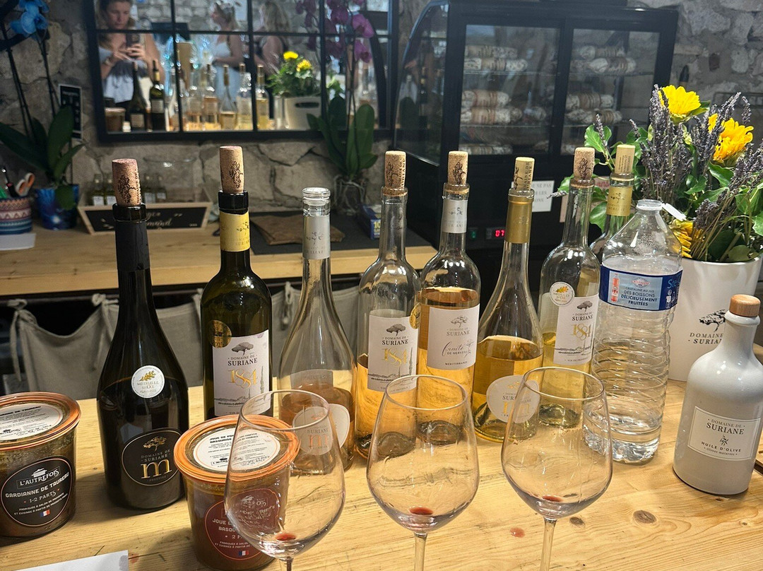Domaine De Suriane-St Chamas必去景点