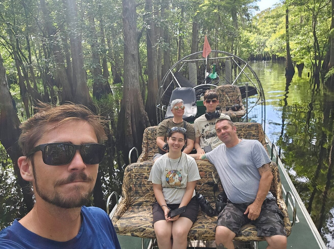 AirBoat Rides at Midway-Christmas必去景点