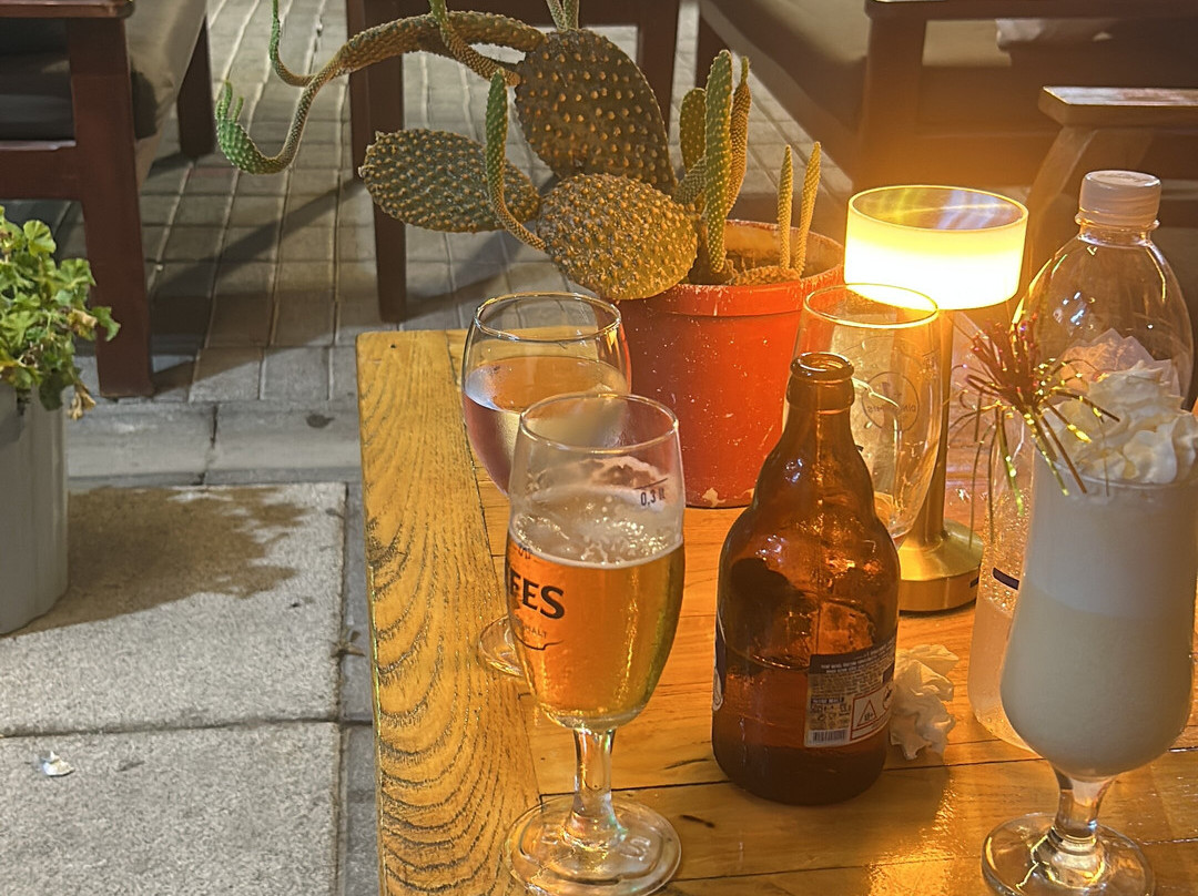 达利安巴萨尔酒店主图