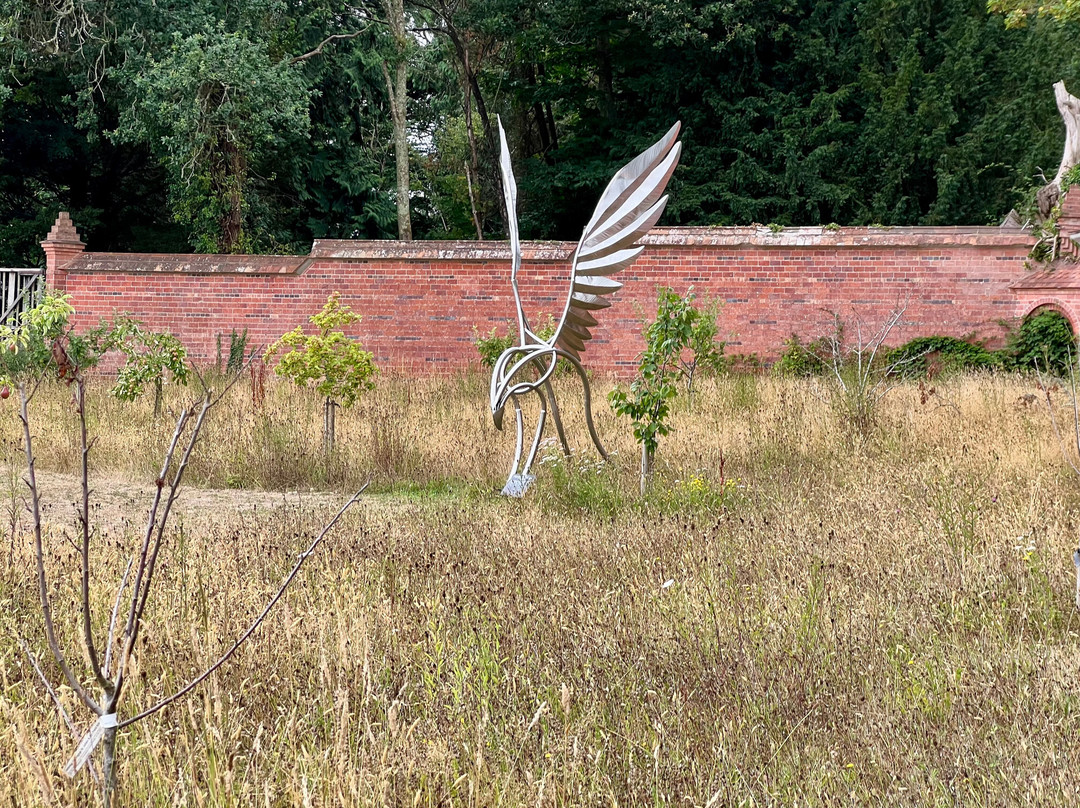 Careys Secret Garden-韦勒姆必去景点