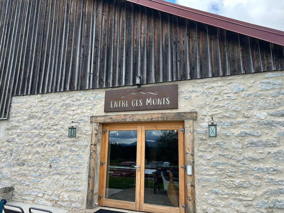 Entre Ces Monts